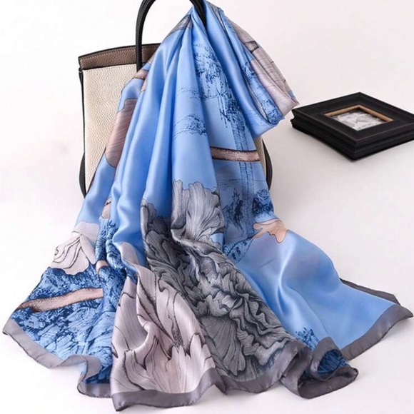 Elegant Floral Silk Scarf in Blue and Tan nwt - Picture 2 of 6